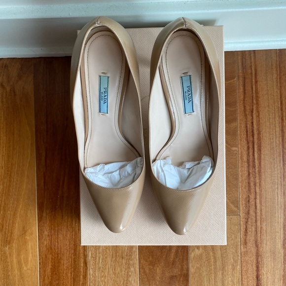 Prada Saffiano Leather Platform Pumps, Size 39.5 - Picture 8 of 16
